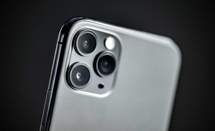 Protect iPhone 11 Pro Max Camera