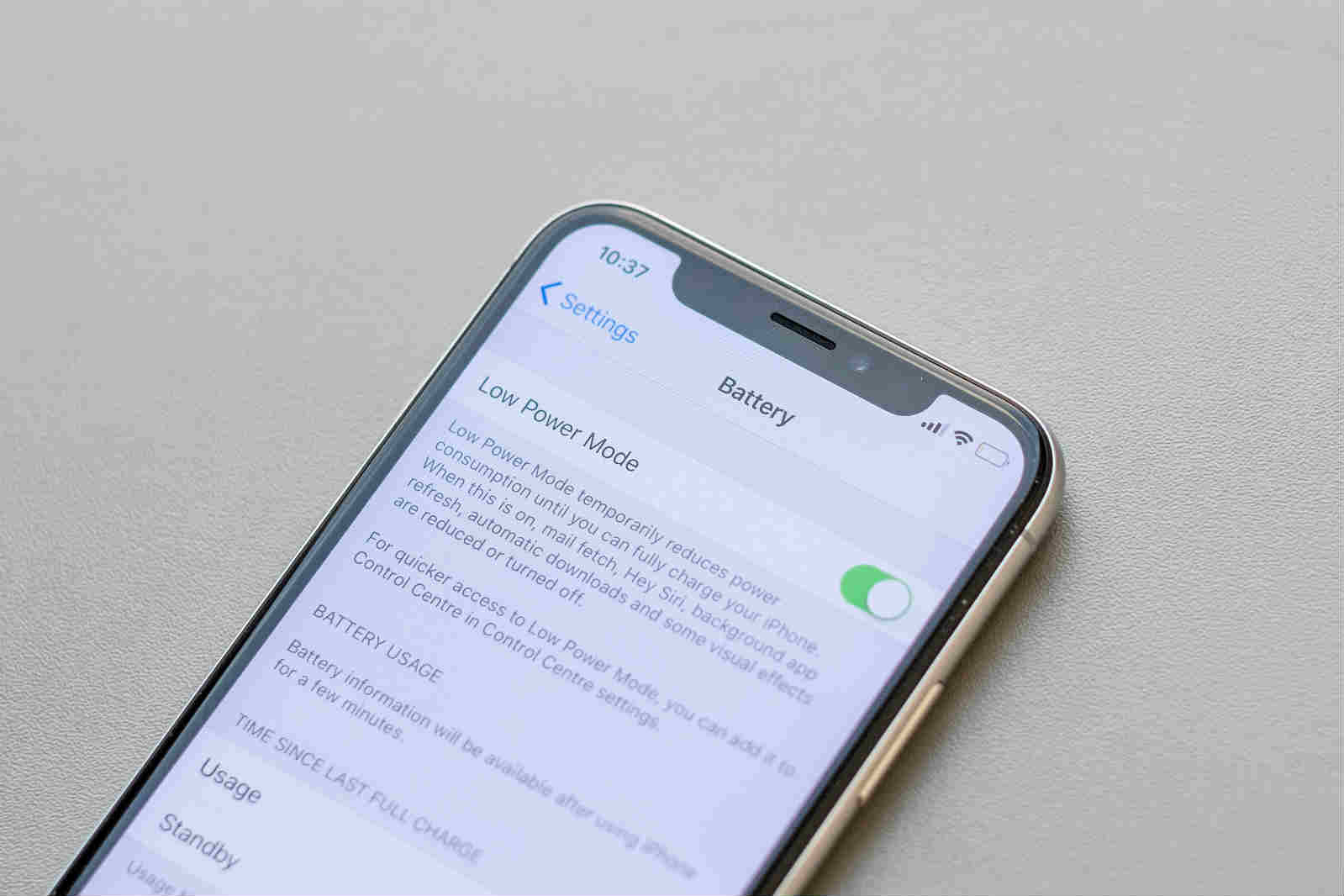 Why Do iPhone 11 Become Hot? How To Fix Overheating Issues? - ESR Blog