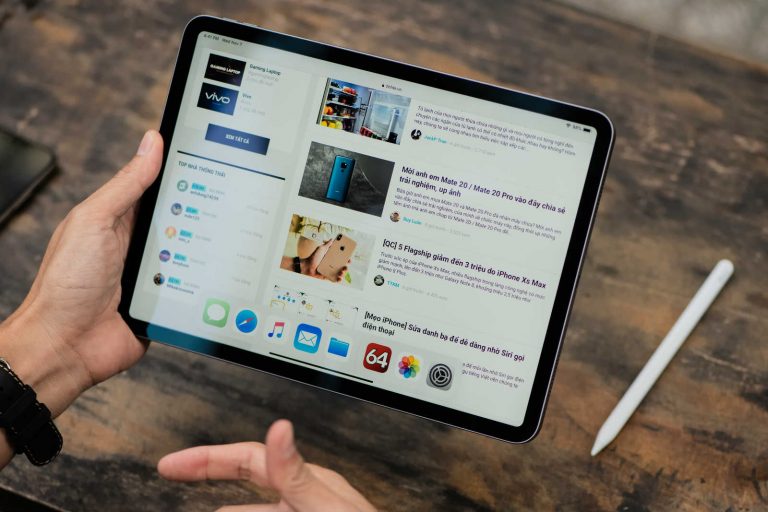 The 5 Best 12.9 inch iPad Pro 2020 Screen Protectors from ESR