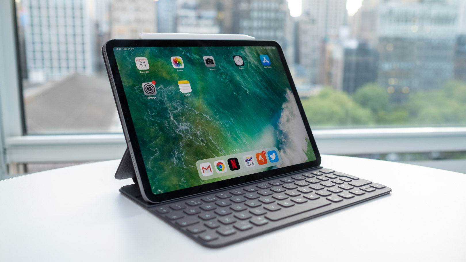 How many GB to get for iPad Pro 2020: 128GB or 256 GB or more? - ESR Blog