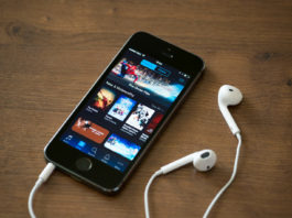 DOWNLOAD MOVIES ON IPHONE