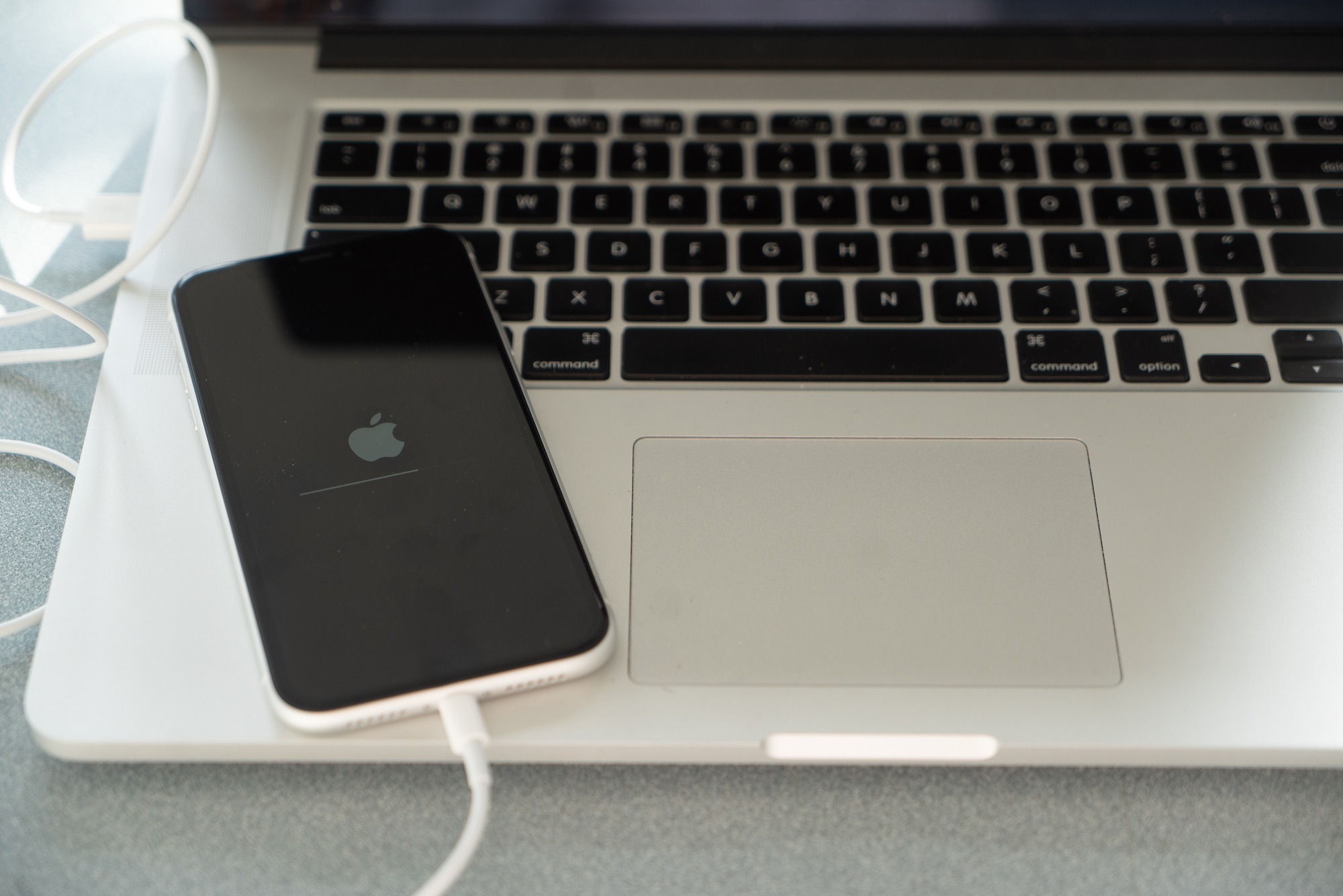 How Can I Fix My iPhone not Charging When Plugged in? - ESR Blog