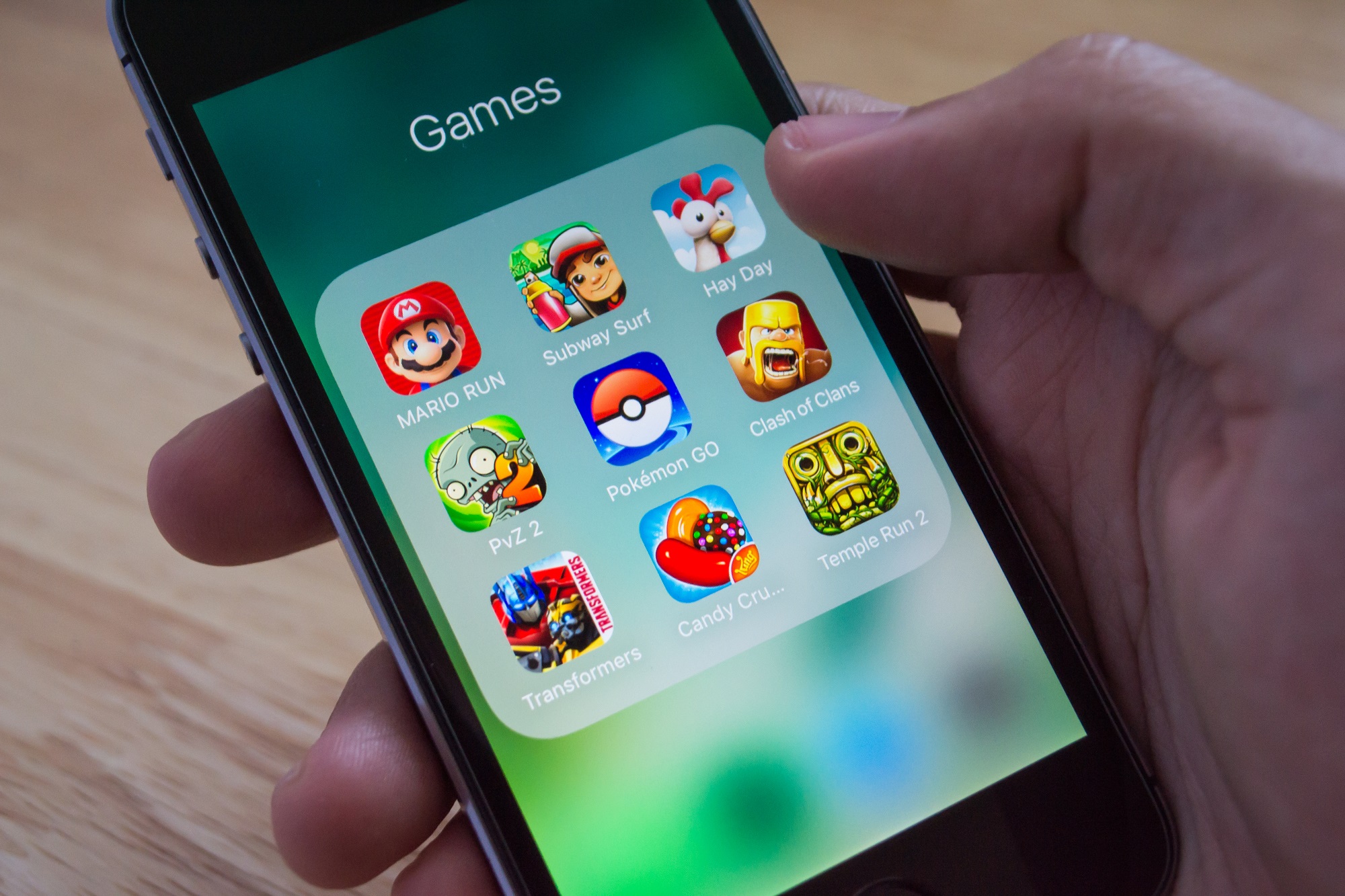 15 Best iPhone Games to Play with Friends in 2020 - ESR Blog