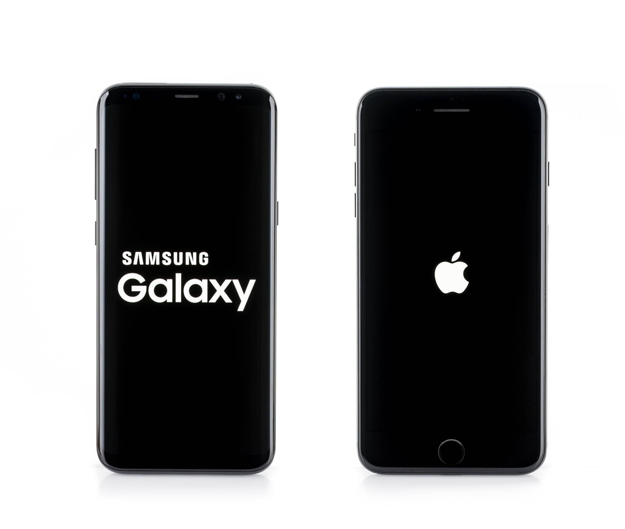 Victor Onderzoek Verplicht Should I Get an iPhone or a Samsung Galaxy in 2020? - ESR Blog