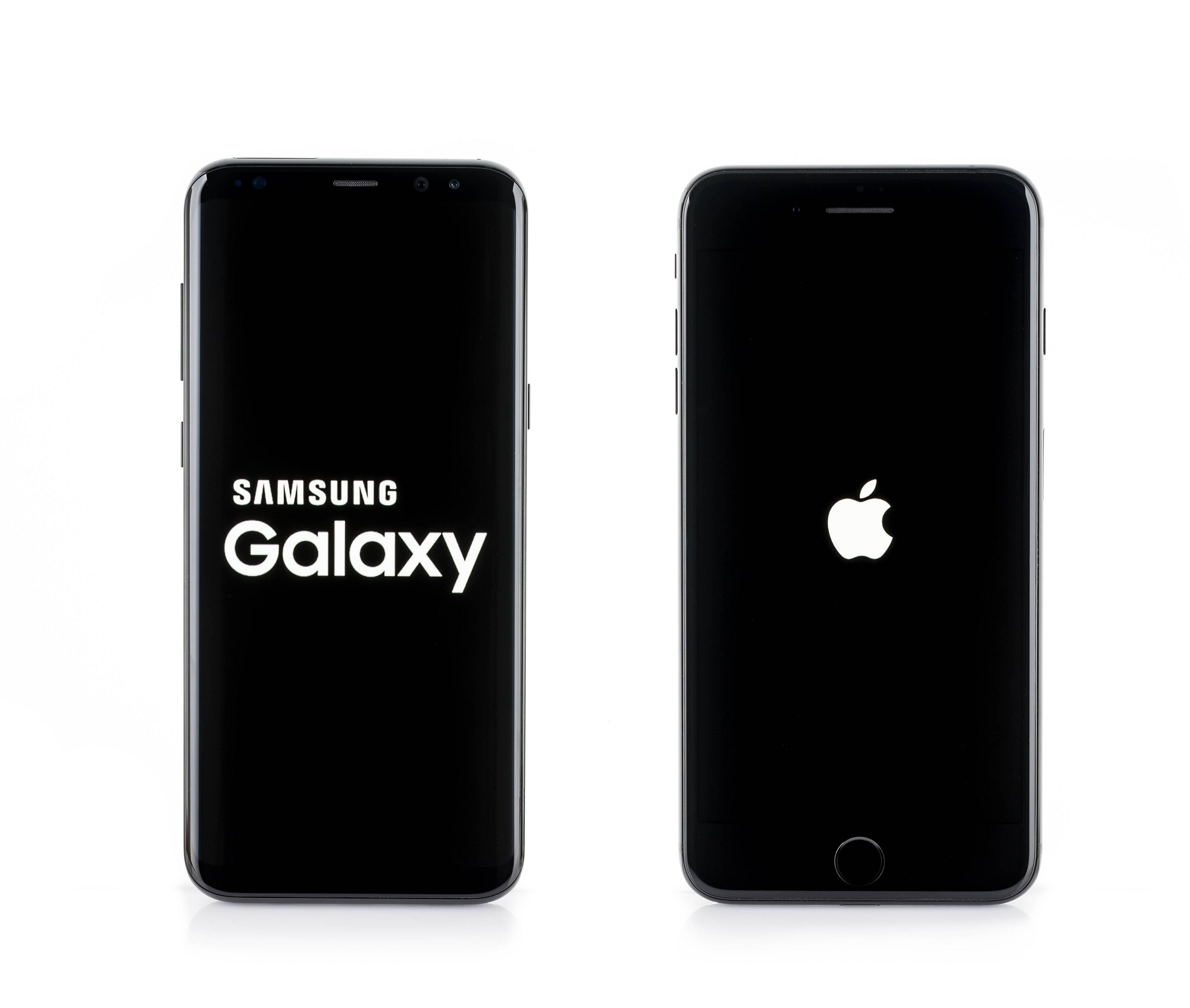 Apple and Samsung Design Similarities