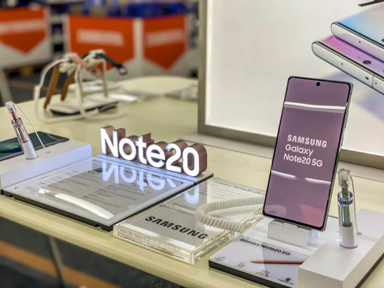 7 Must Have Galaxy Note 20/20 Ultra Accessories in 2020!