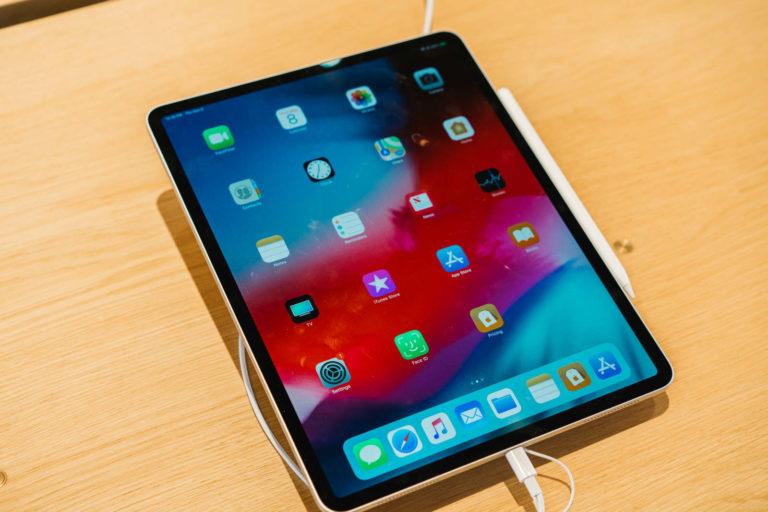 How to Choose the Best Screen Protector for iPad Pro 12.9 2018?