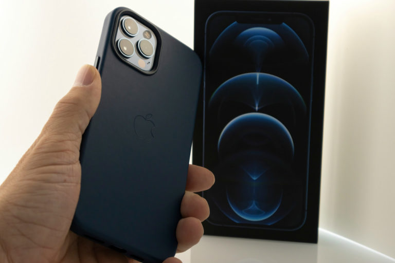 Best iPhone 12 Pro Max Slim Thin Cases (2020)
