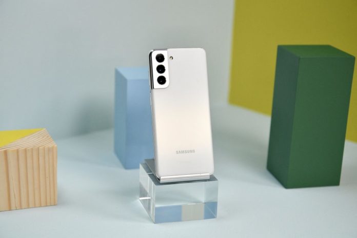 Best Screen & Camera Protectors for Galaxy S21 Best Screen & Camera Protectors for Galaxy S21