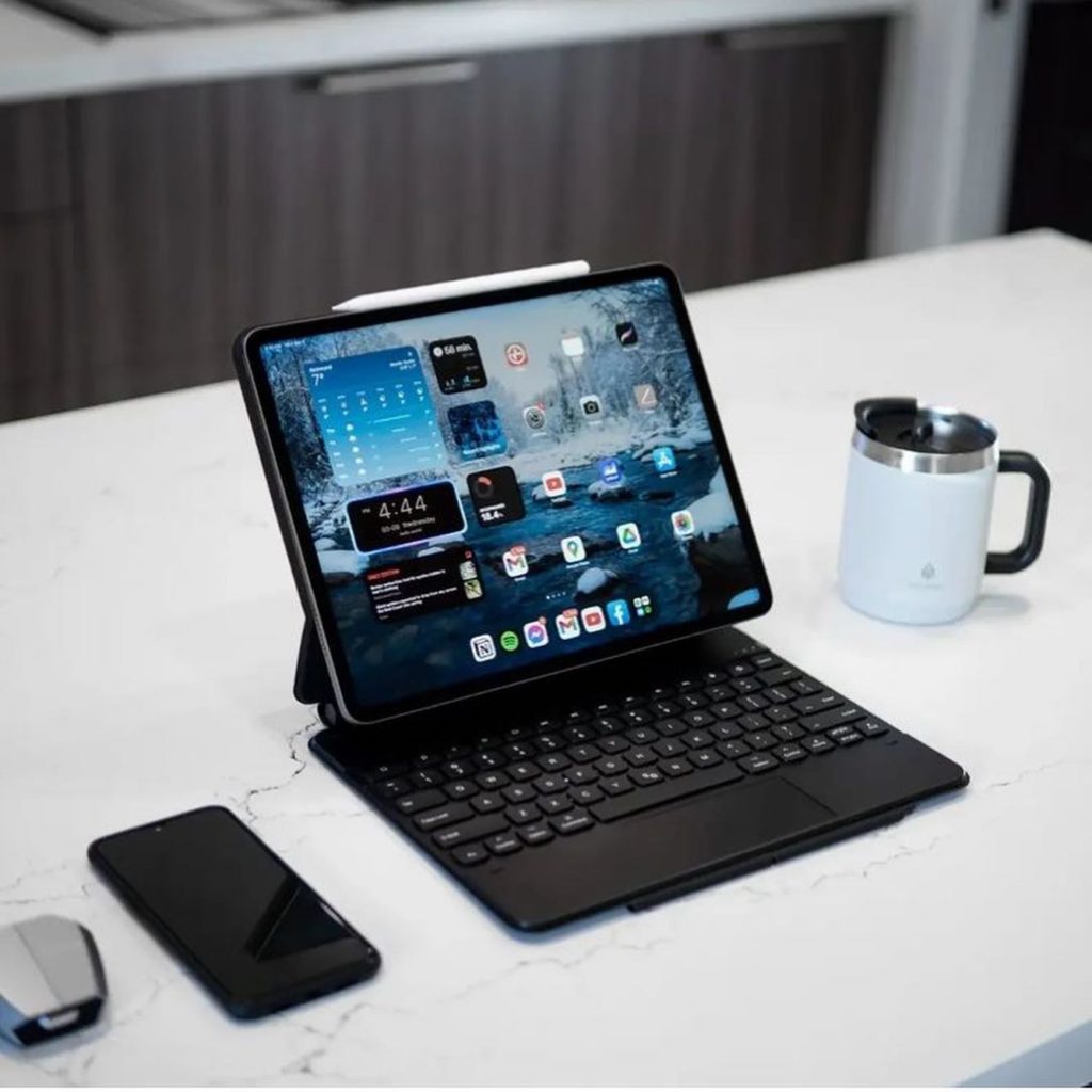 The Best iPad Air Accessories to Buy in 2024 ESR Blog