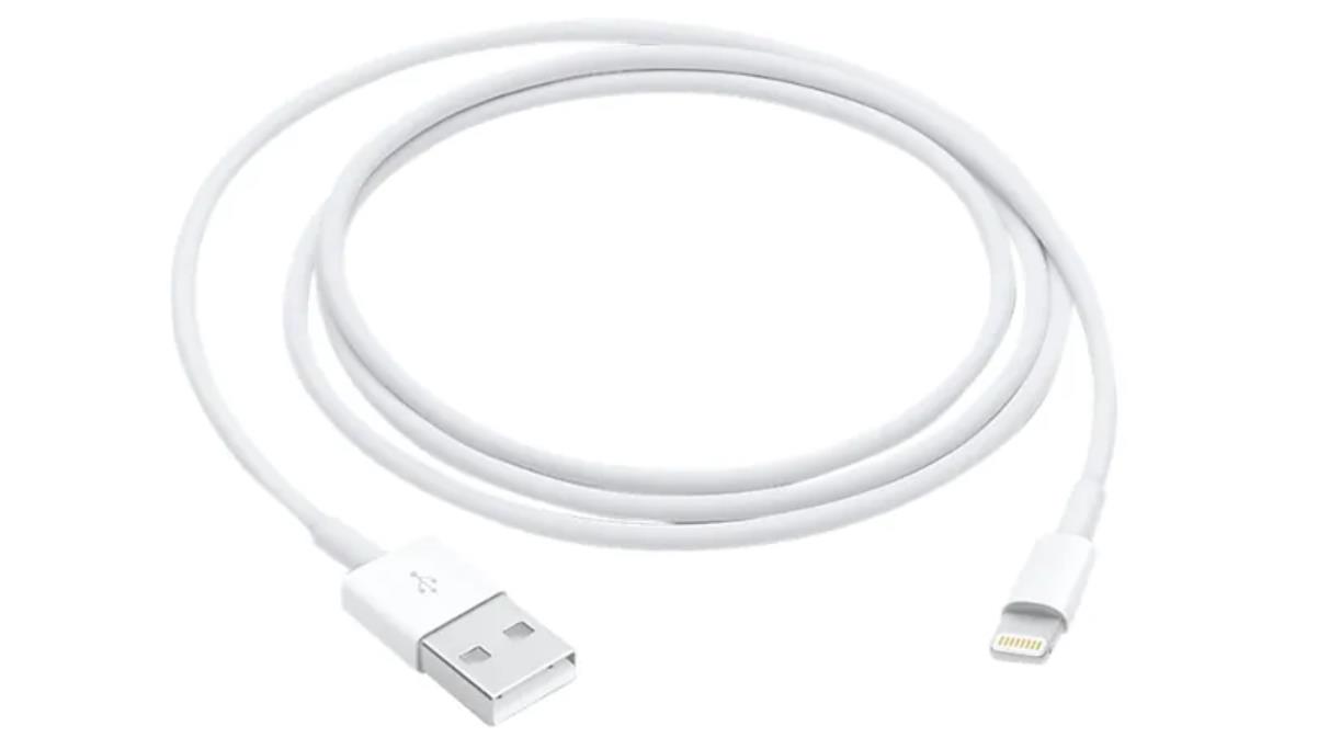 Is It Better To Charge With Magsafe Or Lightning? - Esr Blog