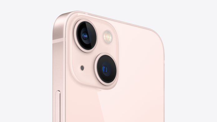 pink iphone 15