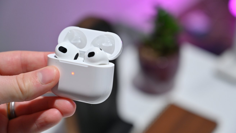 Can AirPods 4 Fit in AirPods 3 Case?