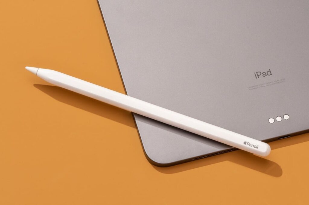 ipad air and apple pencil