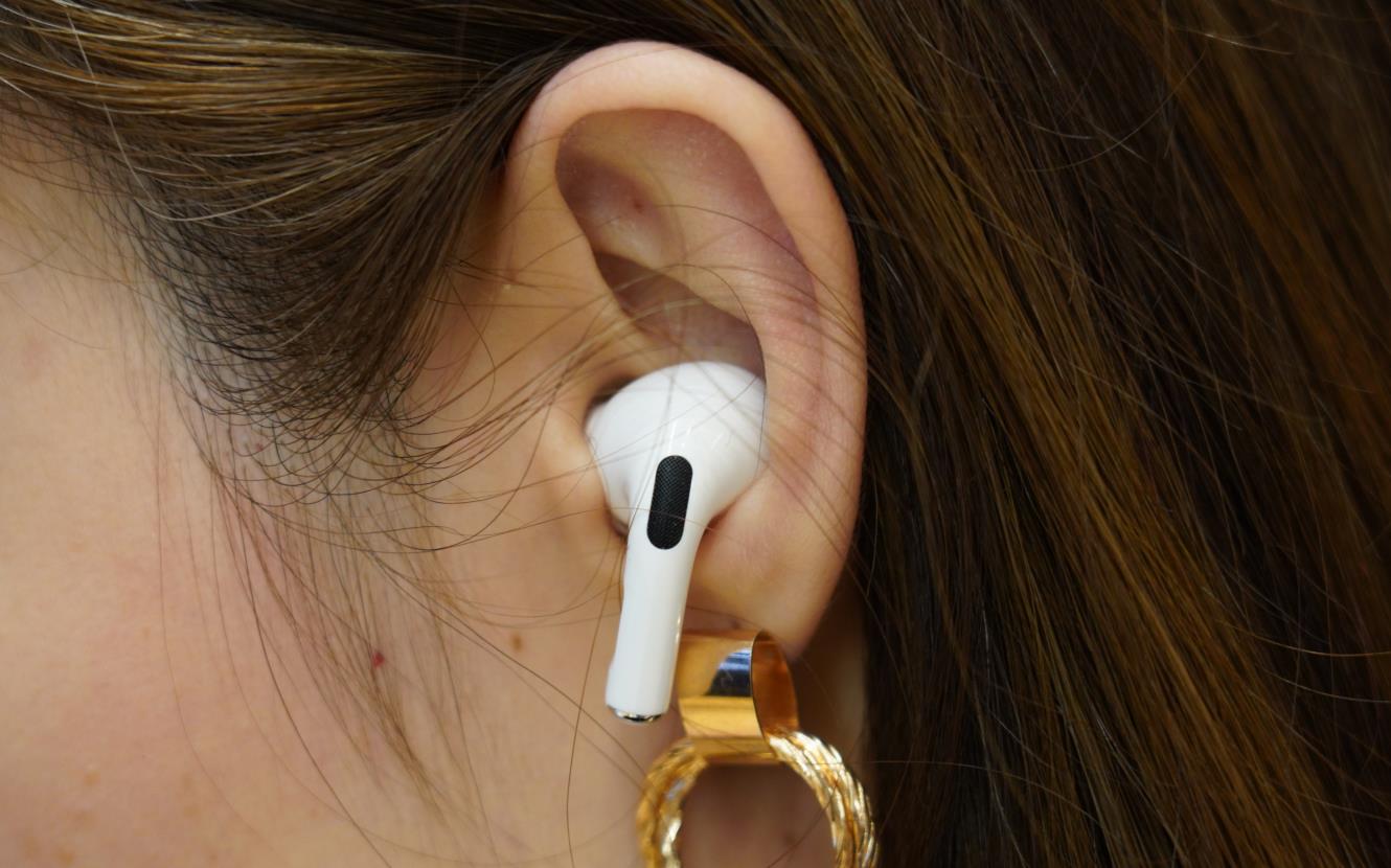 How to Find Lost Airpods Pro? (Step-by-Step Guide)