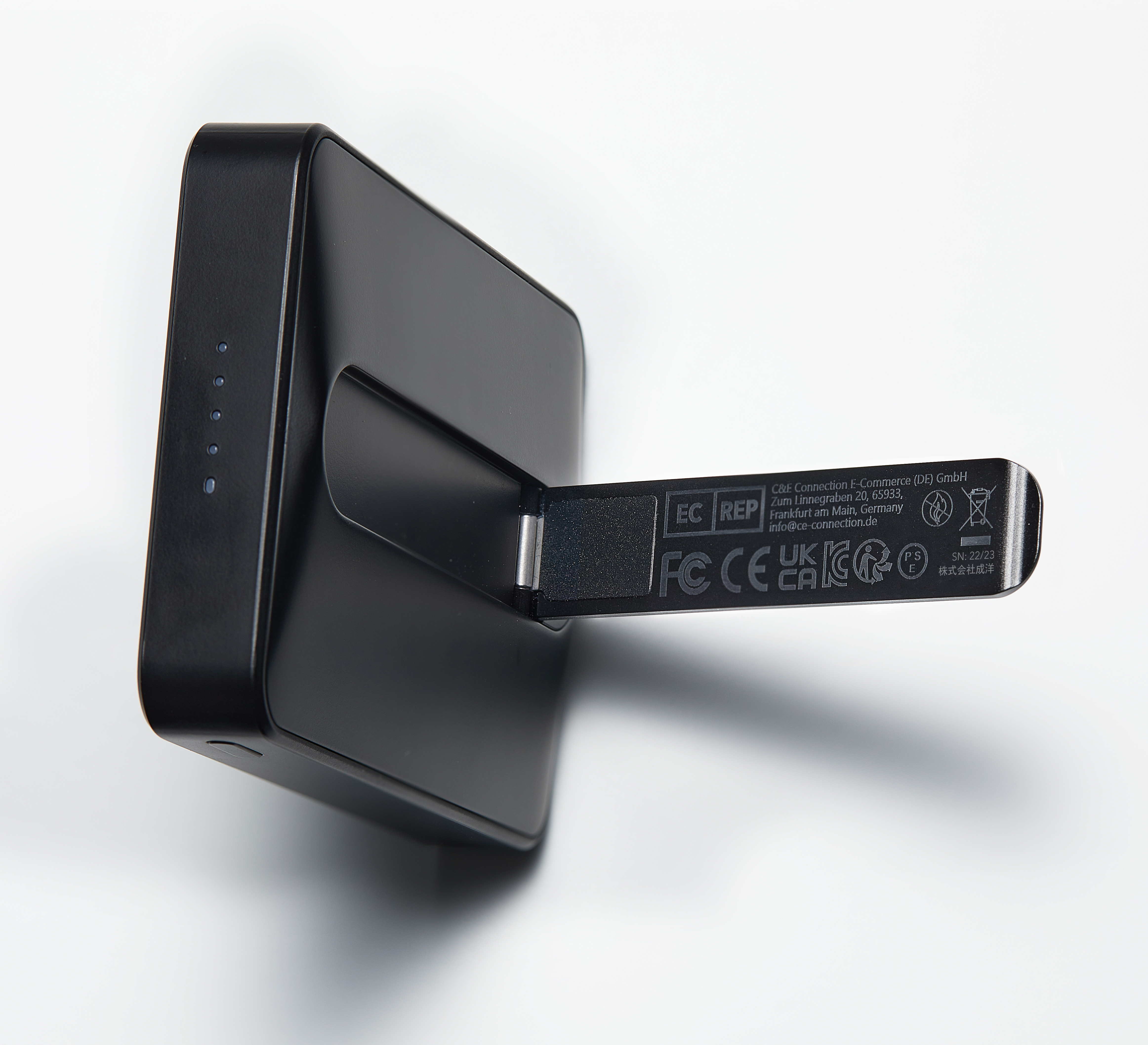Köp ESR HaloLock Mini MagSafe Magnetic Wireless Charger vit online
